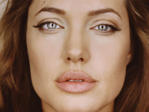 AngelinaJolie