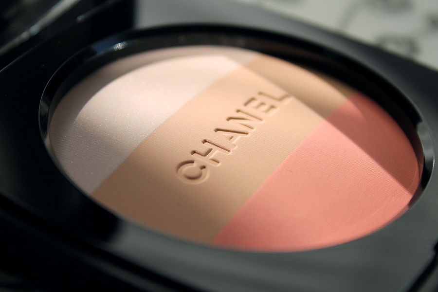 Chanel-Summer_Chanel-Les-Beiges-Healthy-Glow-Multi-Powder-01-SPF-15